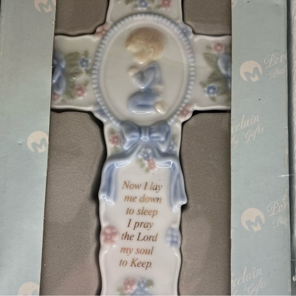 NWB Cosmos Baby Porcelain Wall Hanging Cross - Elegant White & Blue‎ - 9in”x22cm - Picture 5 of 7